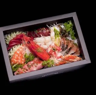 Bandeja Sashimi Deluxe (40 piezas)