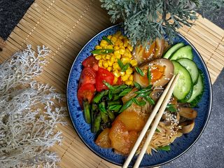 Боул овочевий з ананасами Кімчі (430g)