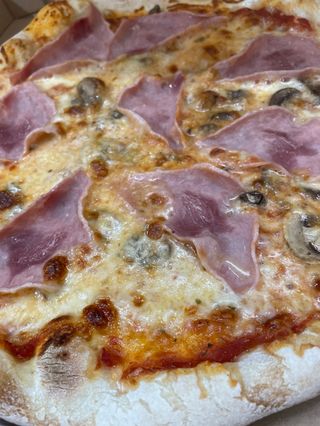Pizza prosciutto & funghi