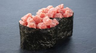 Суші спайс з тунцем