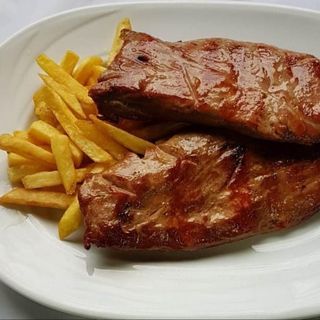 Dimljena vešalica sa začinjenim kriškama krompira