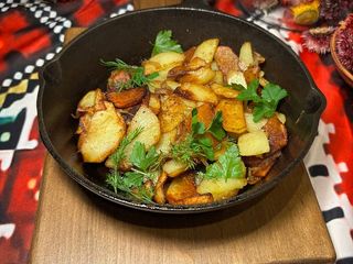 Картопелька смажена з цибулею