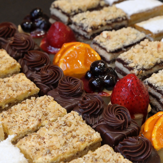 Platou mini-prajituri 1,5kg