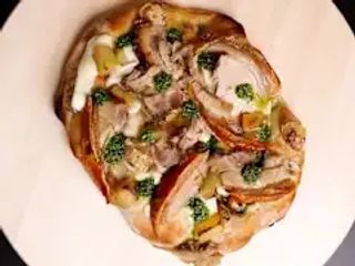 Pinsa con porchetta e patate