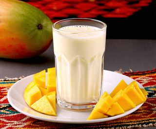 Mango lassi