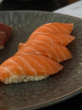 Nigiri De Salmón (2 Uds.)