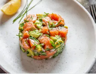 Tartar De Salmón Con Aguacate
