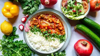 Okra z wegańskim mięsem