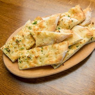 Focaccia cu parmezan