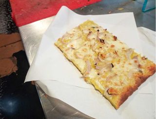 Cipolla ramata di Montoro e mozzarella