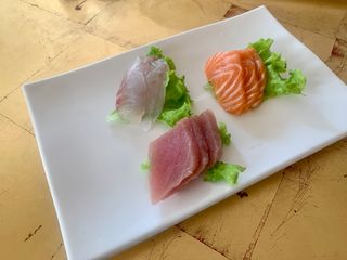 605 - Sashimi misto 16 pezzi