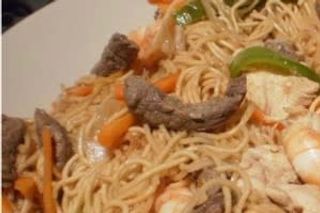 Fideo De Arroz Fritos De Tres Delícias