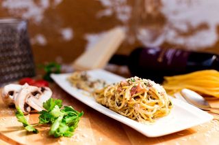 Chitarrini cu carnaciori si spanac