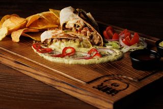 Zona Chicken cheese sendvič