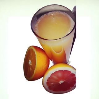 Cijeđeni mix limun, grejpfrut i pomorandža