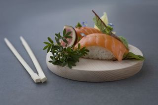 Nigiri z łososiem 2szt
