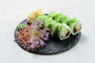 Uramaki Tobiko Surimi Tempura 8szt