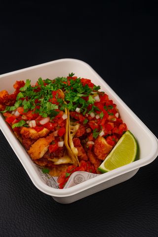 Quesadilla a elegir: Pollo o Langostinos