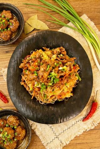 Sauté De Nouille Au Porc