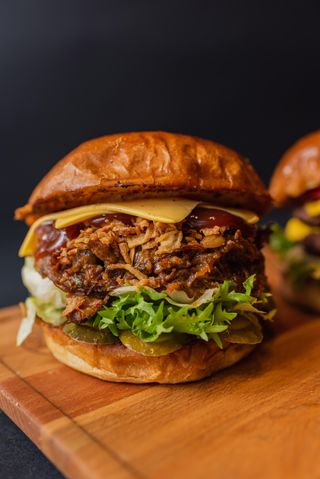 Pulled beef burger