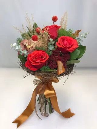 Buchet Nina