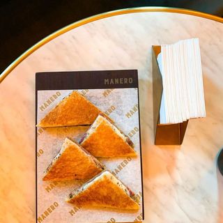 Bikini Manero by Carles Abellan