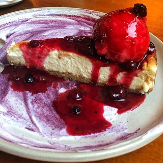 Cheesecake con frutos rojos