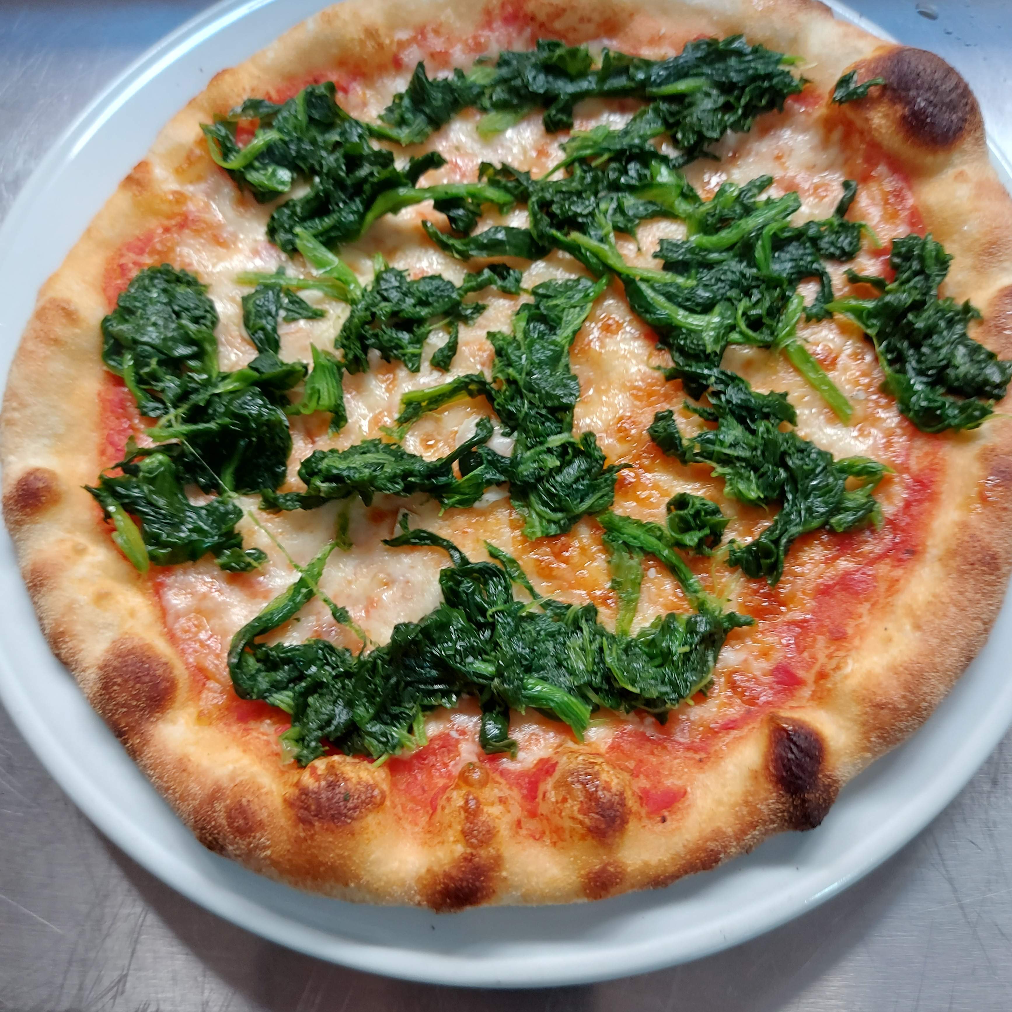 6 Pizza De Espinacas (26 Cm.)