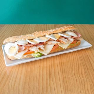 Bocadillo especial Pan y Pasta