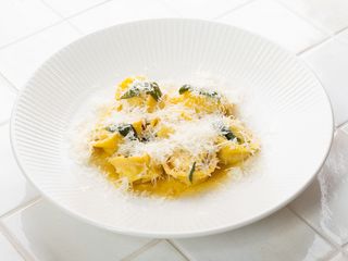 RAVIOLI Z KRÓLIKIEM