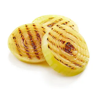 Лук на гриле 