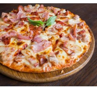 Pizza Gigante de Fiambre