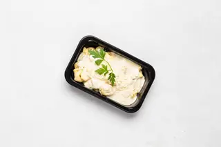 Tortellini mięsne z sosem carbonara 400g