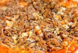 Pizza De Atún