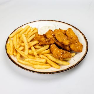 Pohana piletina s prilogom