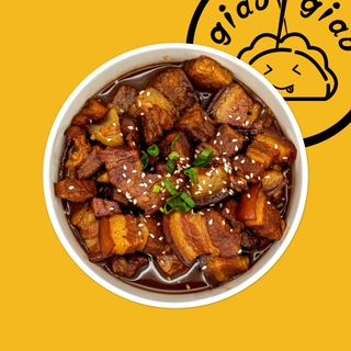 Maiale brasato rosso