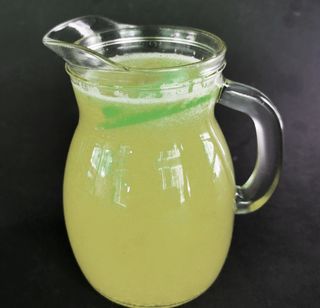 Бъз Лимонада Газирана 1л