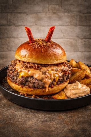 La Vaca Brava + patatas (Nueva Burger)