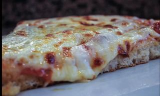 Salsiccia e provola al trancio