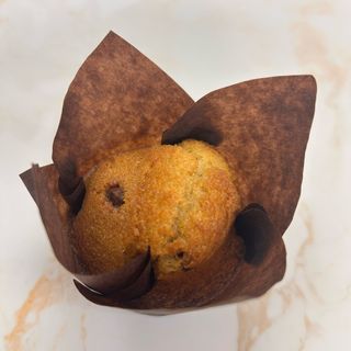 Magdalena de Vainilla con chispas de chocolate leche 1 UNIDAD