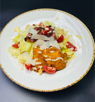 Салата Цезар с пиле (400г)