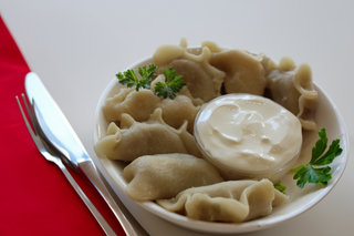 Pierogi mrożone z serem na słodko