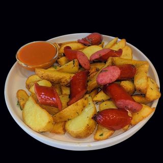 Картопля по домашньому з ковбасками (300г/50г)