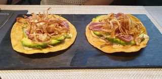 Tortilla De Tataki De Atún