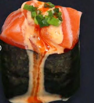 233. Gunkan sake spicy 1 pezzo