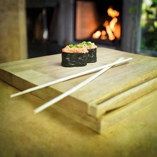 Spicy Salmon Gunkan