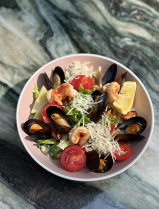 Салат з морепродуктами (500g)