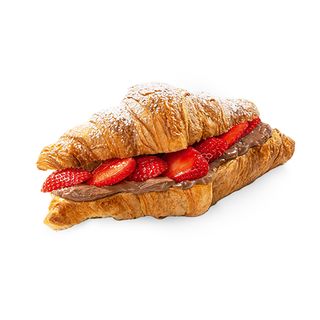 Croissant z serkiem czekoladowym i świeżymi truskawkami 170 g