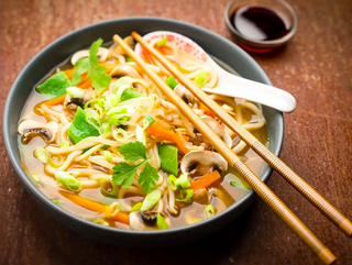 15 Ramen con misto verdure