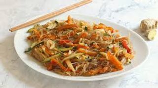 Spaghetti di soia verdure